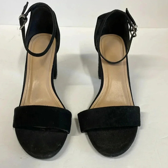 C & M Black Open Toe Ankle Strap Sandals - Picture 2 of 8